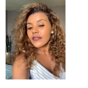 Meet your Posher, Senait